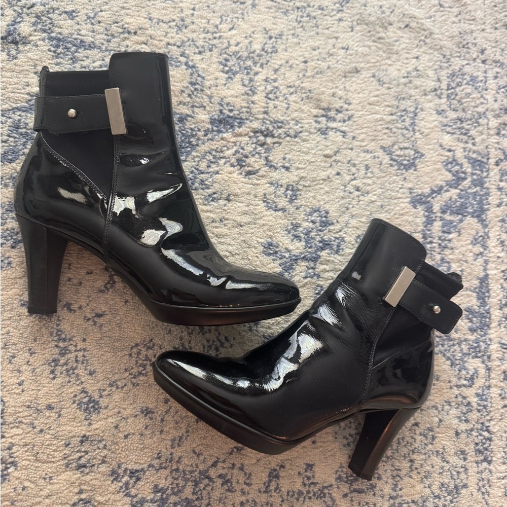 Aquatalia Shiny Black Heeled Boots
